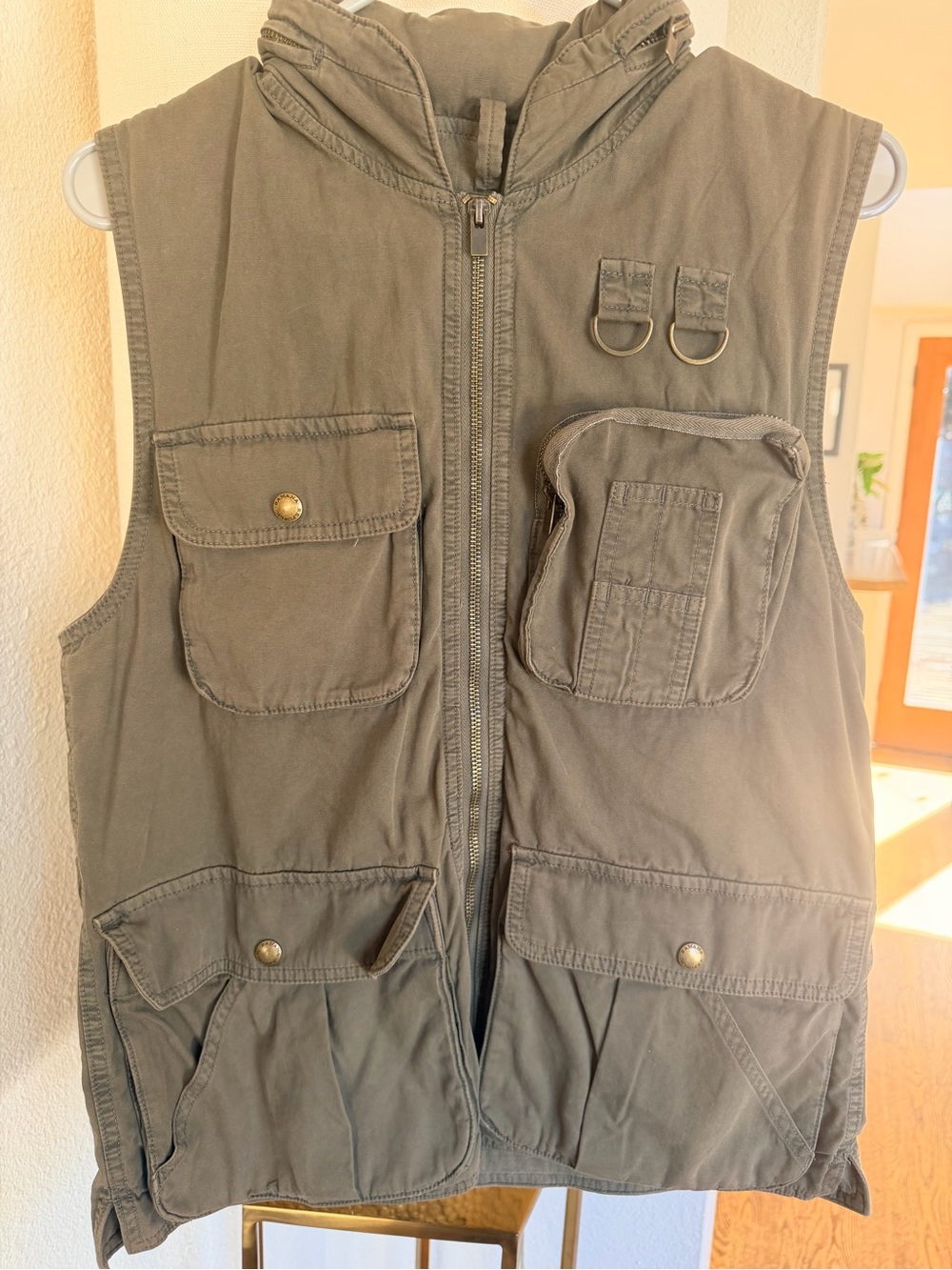 Banana Republic Khaki Vest Jacket 🦆